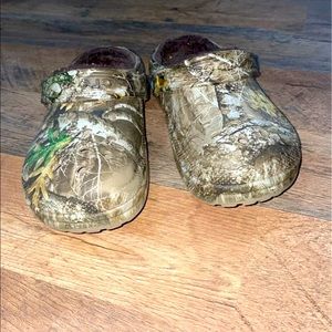 Camo crocs